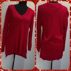Cable & Gauge Vibrant Red V-Neck Sweater
